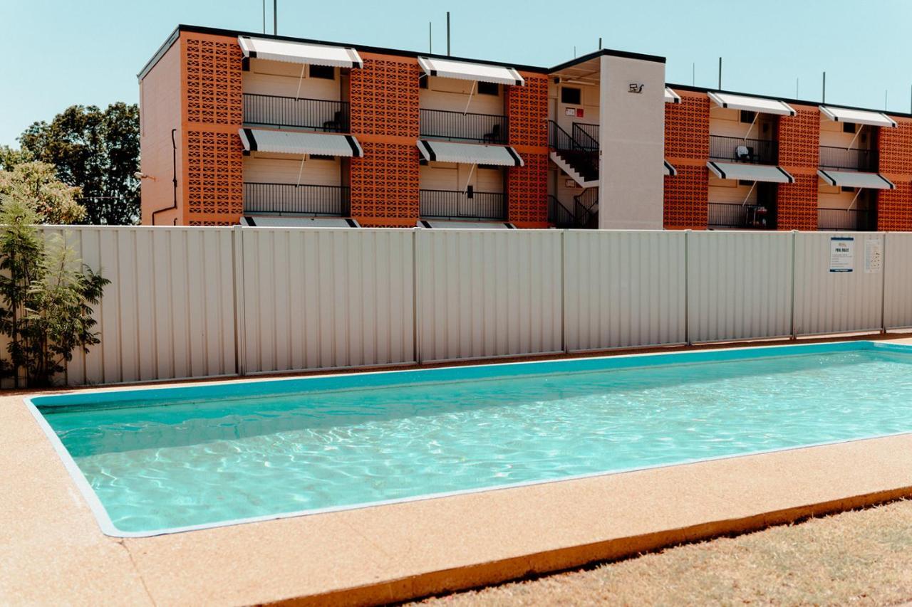 Nightcap At Barkly Hotel Mount Isa Exterior foto